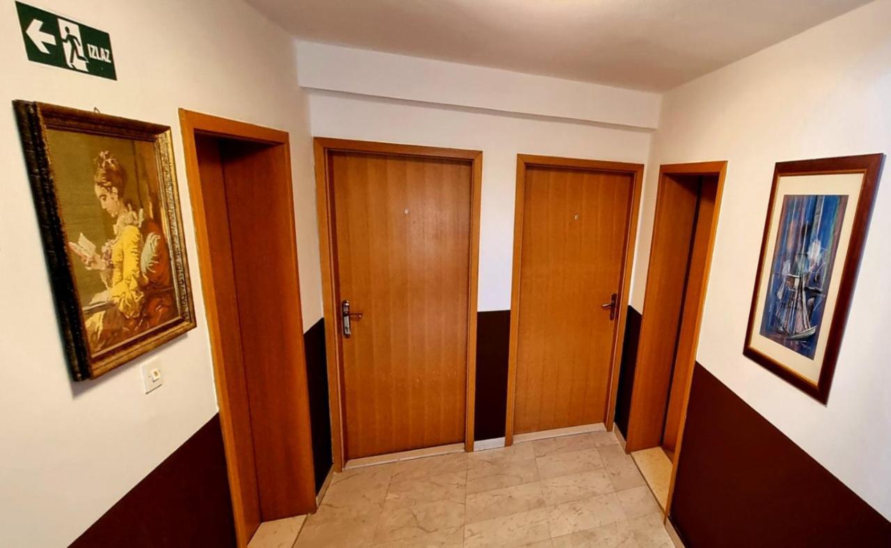 سكرادين Visovac Rooms And Breakfast المظهر الخارجي الصورة