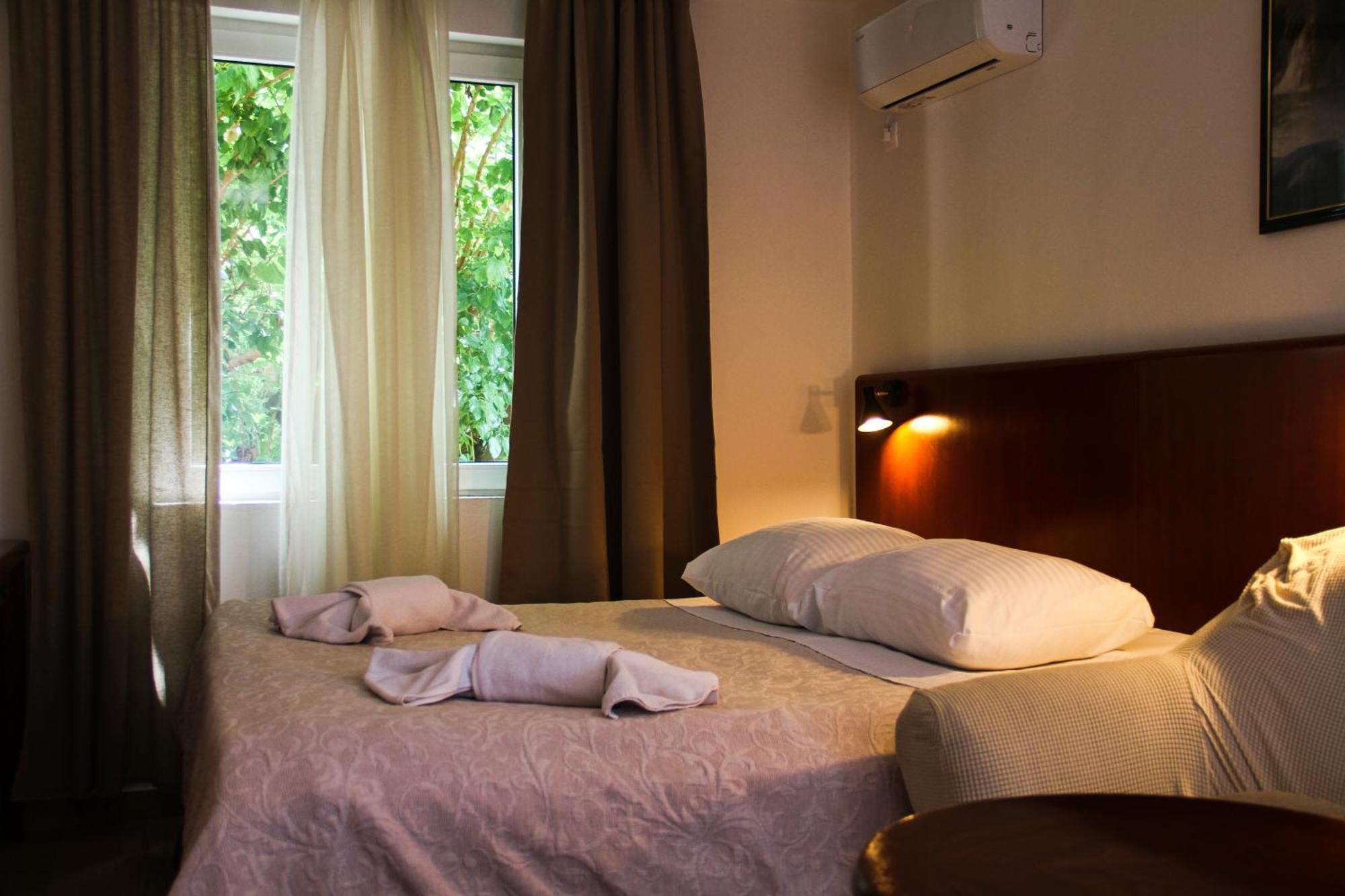 سكرادين Visovac Rooms And Breakfast المظهر الخارجي الصورة