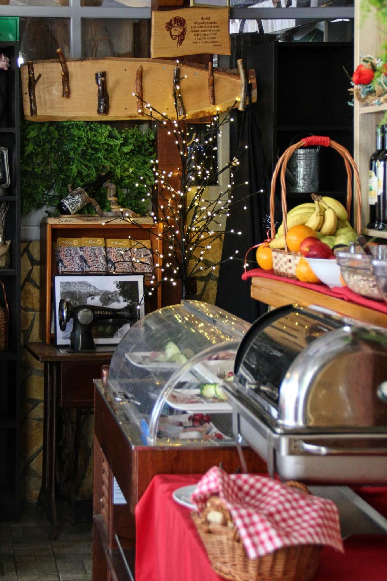 سكرادين Visovac Rooms And Breakfast المظهر الخارجي الصورة