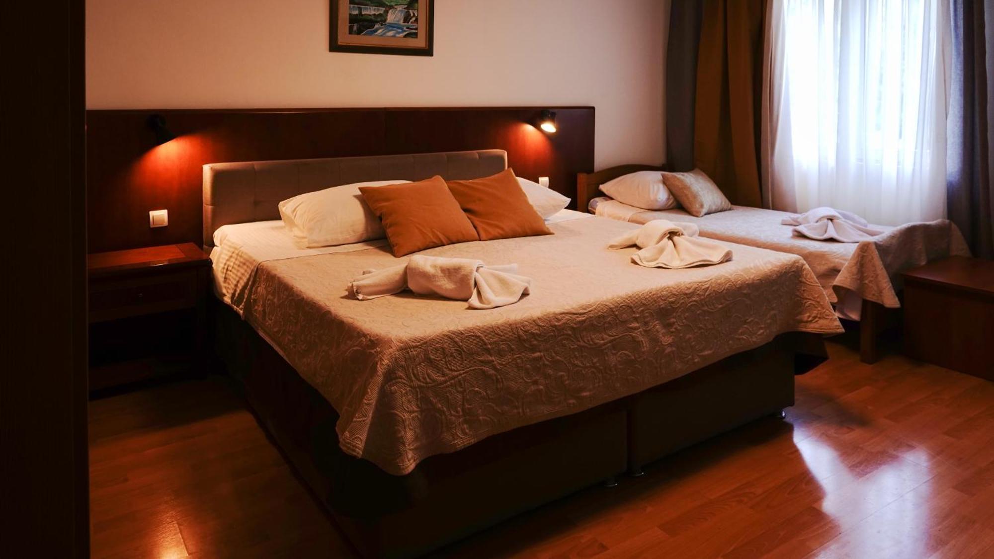 سكرادين Visovac Rooms And Breakfast المظهر الخارجي الصورة